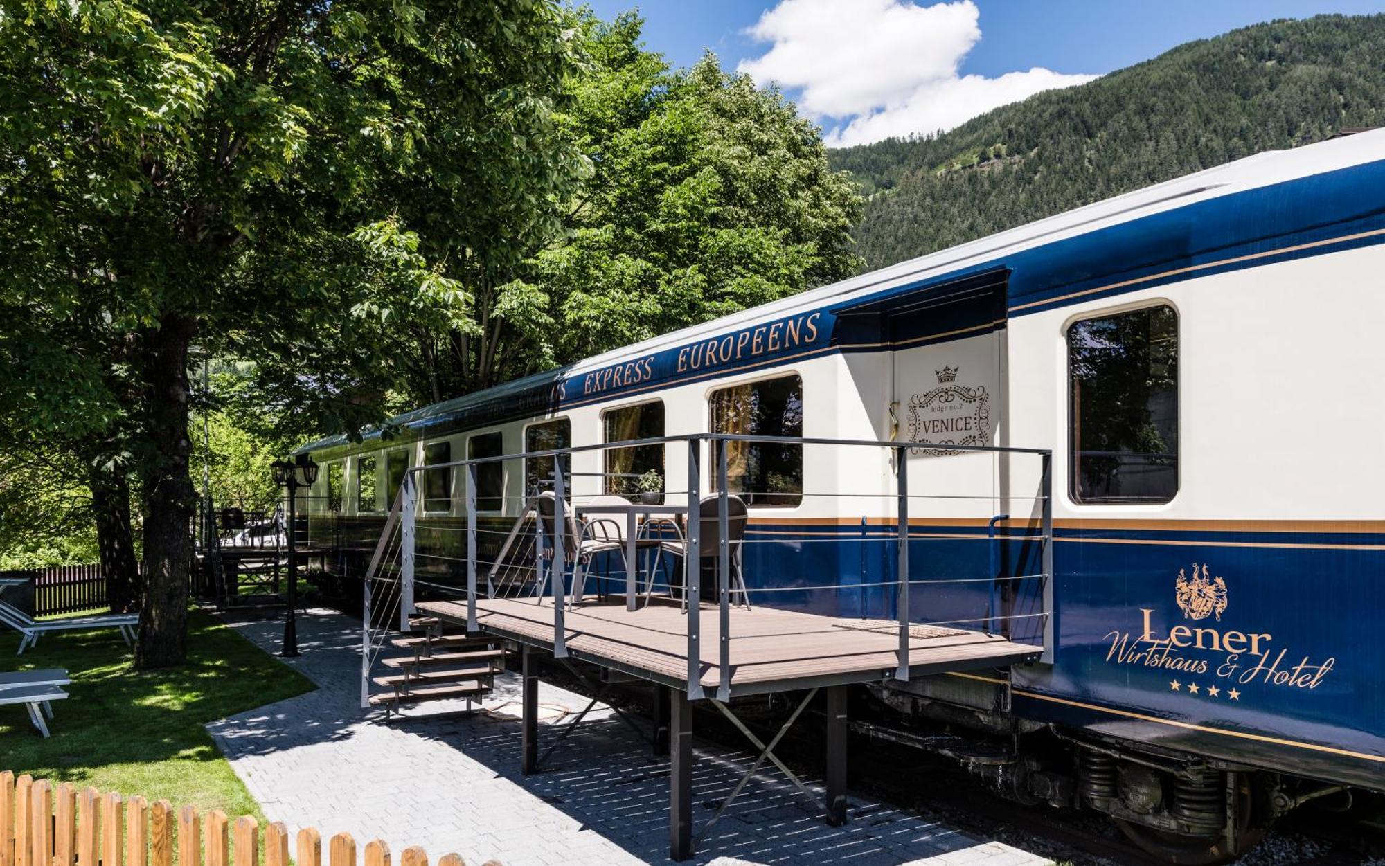 Luxury Lodge - Lener Express Campo di Trens Dış mekan fotoğraf